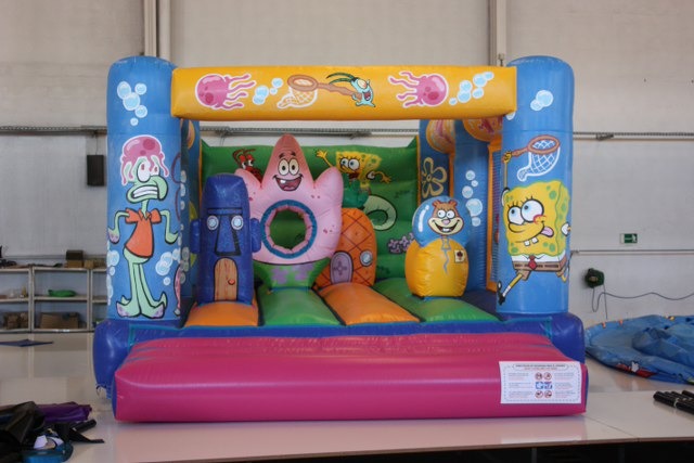 Alquiler de castillos hinchables pequeños en Mallorca para fiestas infantiles, comuniones y eventos. Perfectos para los más pequeños.