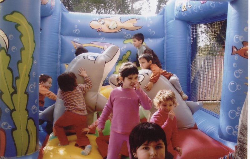 Alquiler de castillos hinchables pequeños en Mallorca para fiestas infantiles, comuniones y eventos. Perfectos para los más pequeños.